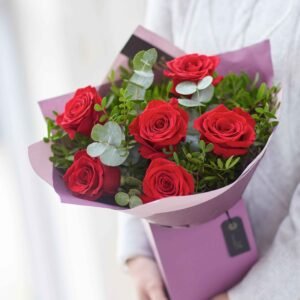 6 red rose gift box